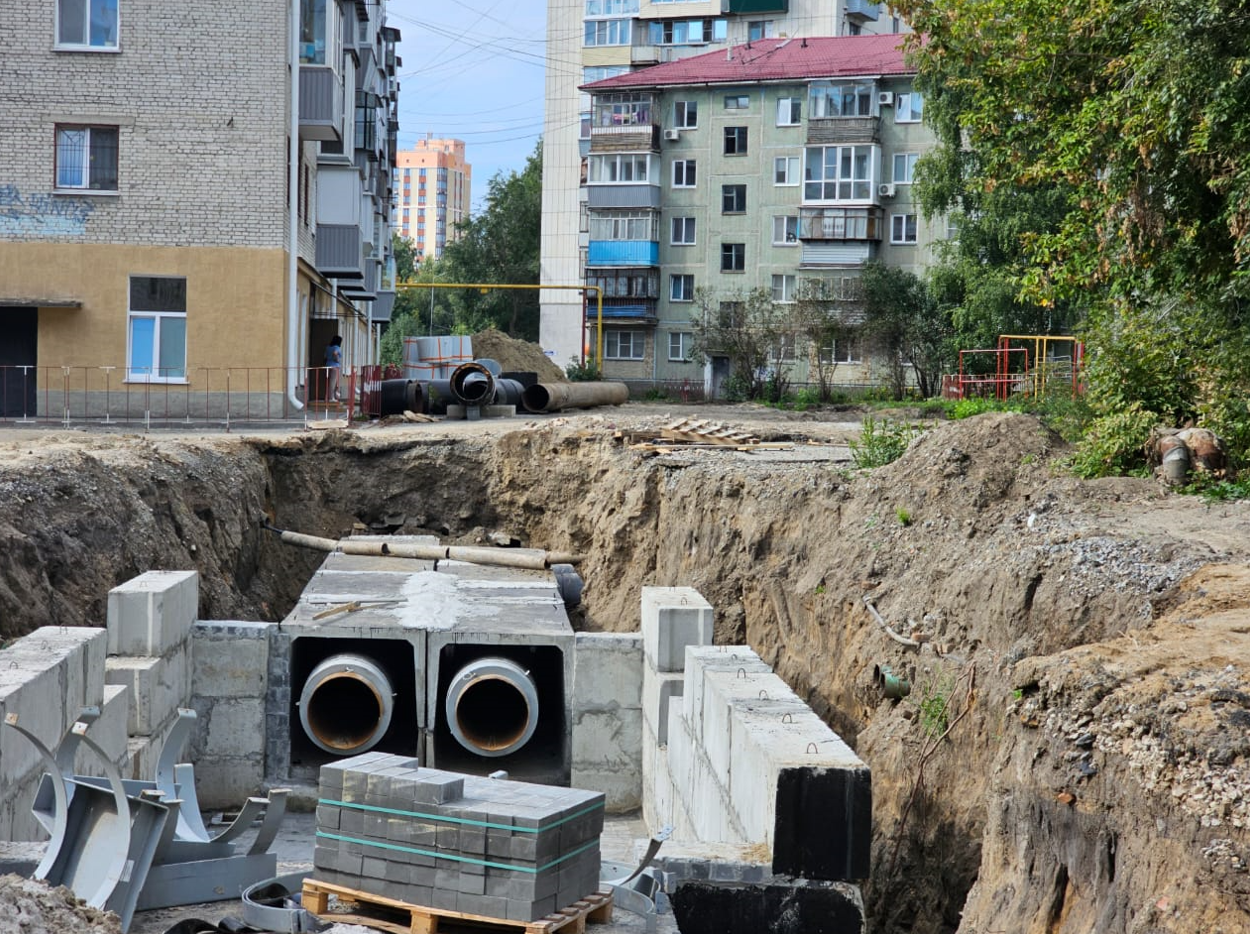 На последнем участке капитального ремонта идет демонтаж старой теплотрассы и строительство новой