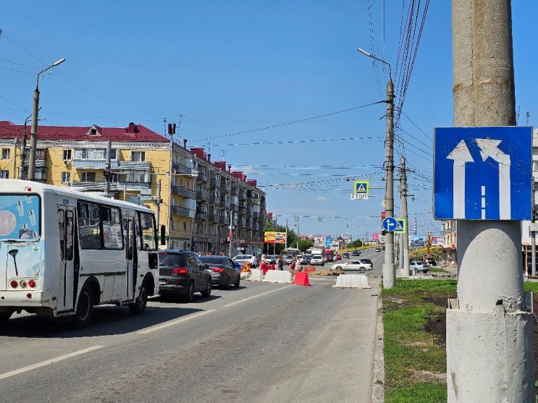 Частично закрыто движение на перекрестке улиц Пролетарская – Коли Мяготина