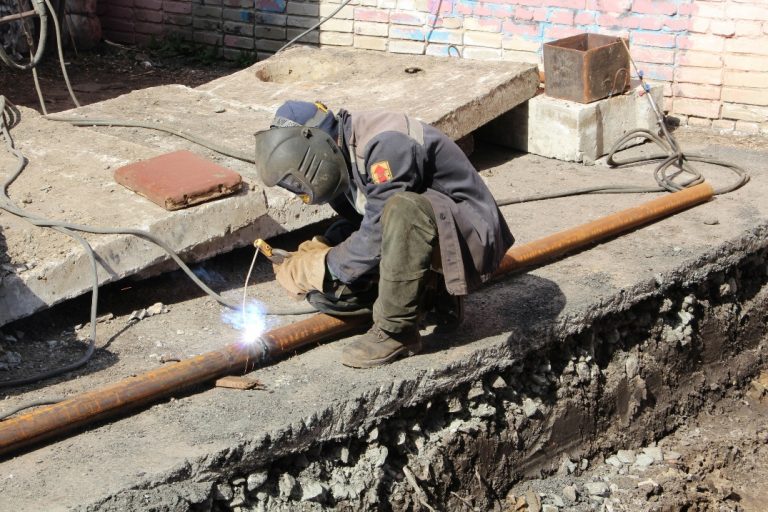 На две недели закрыт проезд по улице Некрасова от проспекта Машиностроителей до улицы Кирпичная