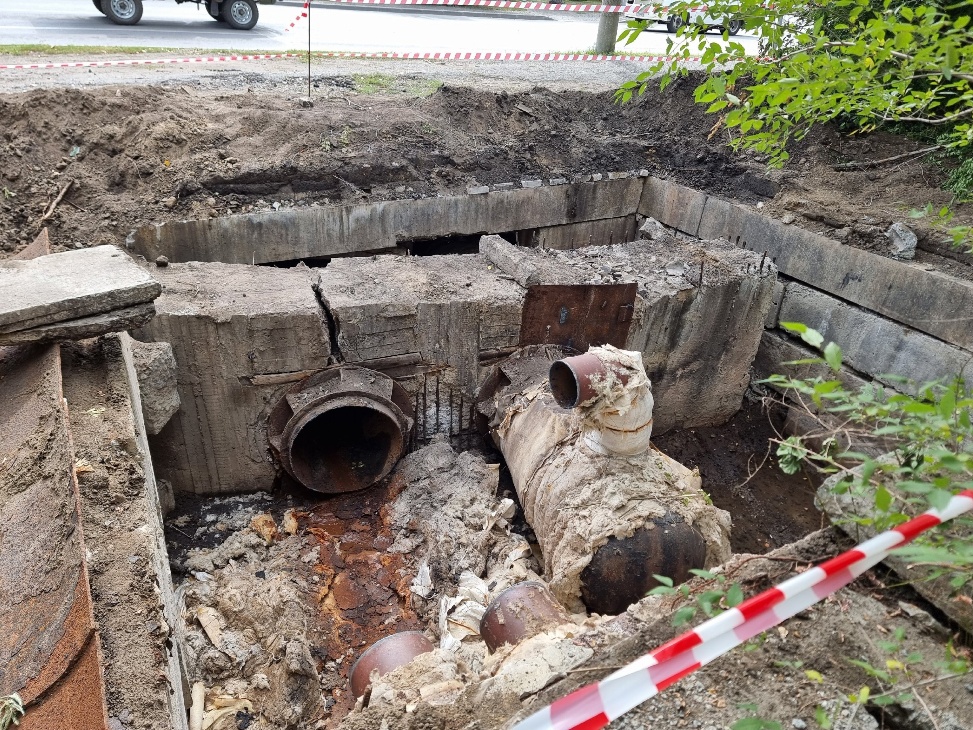 Определить точный срок запуска горячей воды невозможно. Причина – большой износ теплосетей