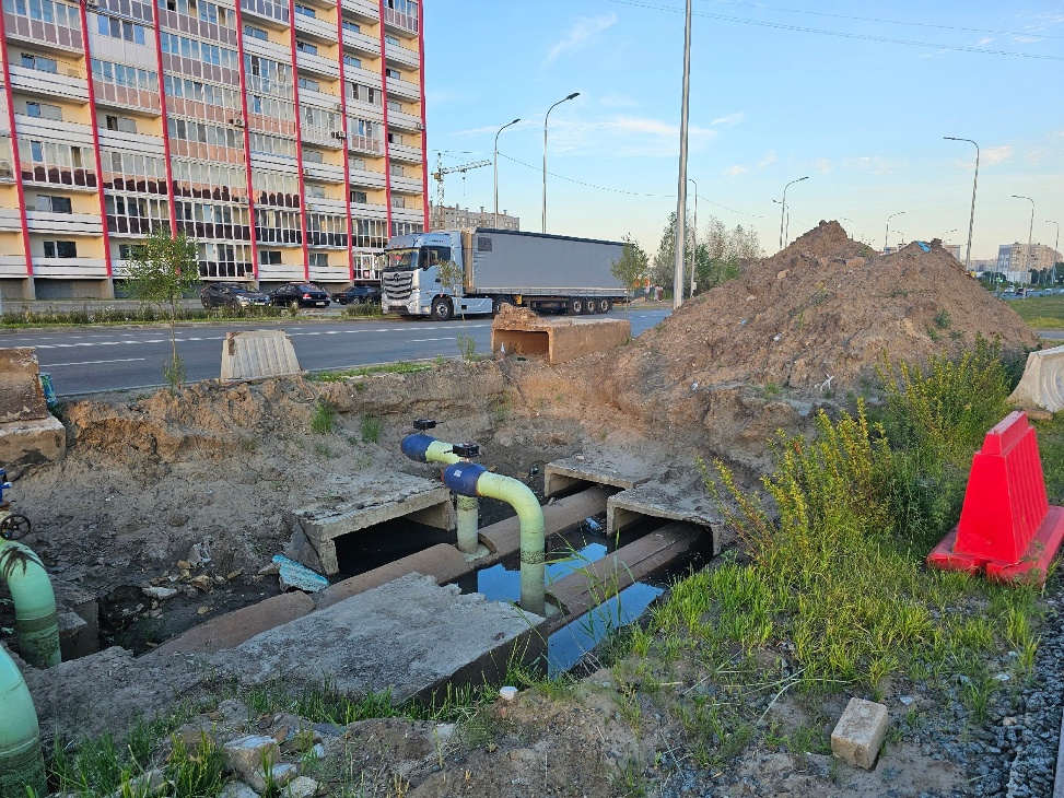 Теплоэнергетики вынужденно остановили работу тепломагистрали в поселке Заозерный